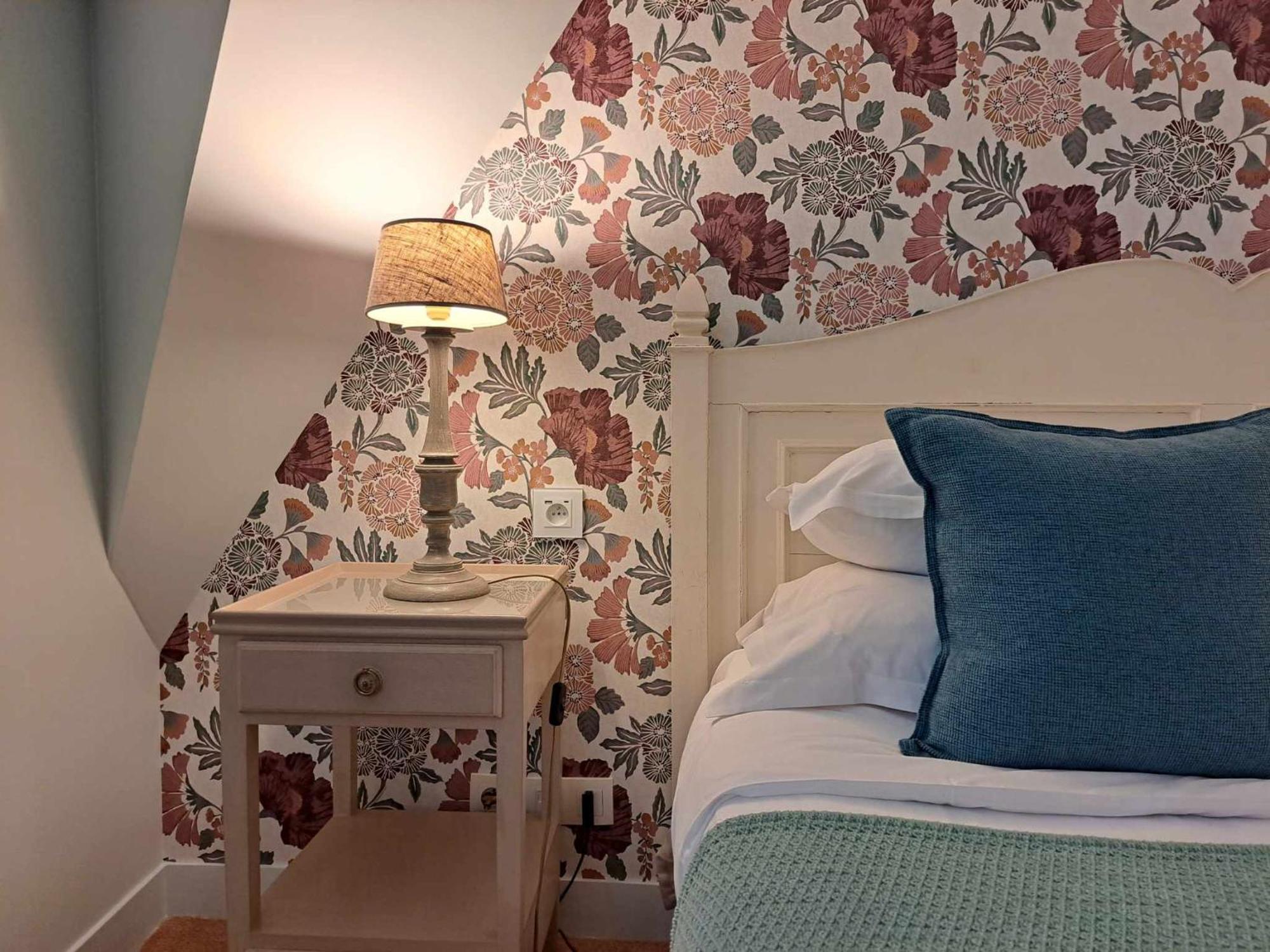 Hotel Traiteur Les Ormes, The Originals Relais 바르네빌카테레 외부 사진